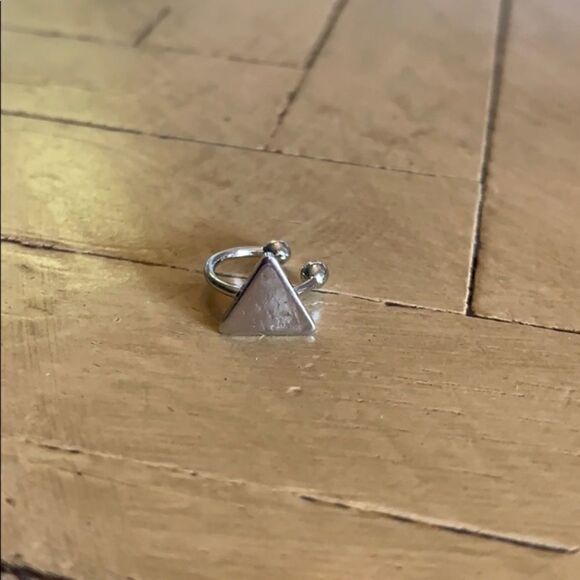 Silver Tone Triangle Earcuff - Picture 2 of 4